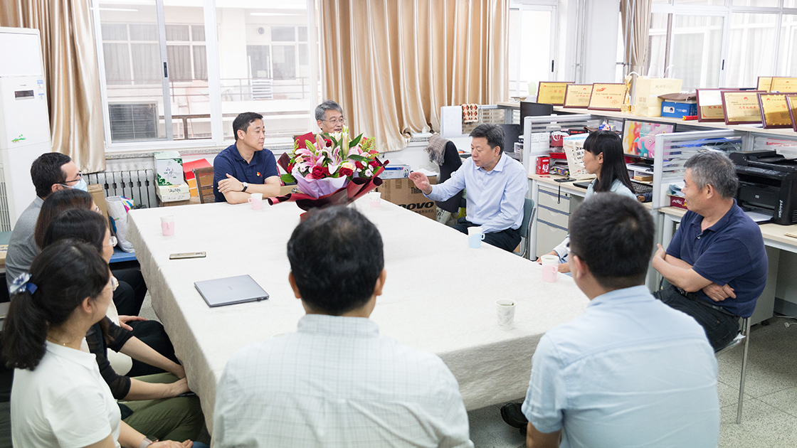 18e9f3953ba0025448d94aa704a43e8d.jpg 18e9f3953ba0025448d94aa704a43e8d.jpg